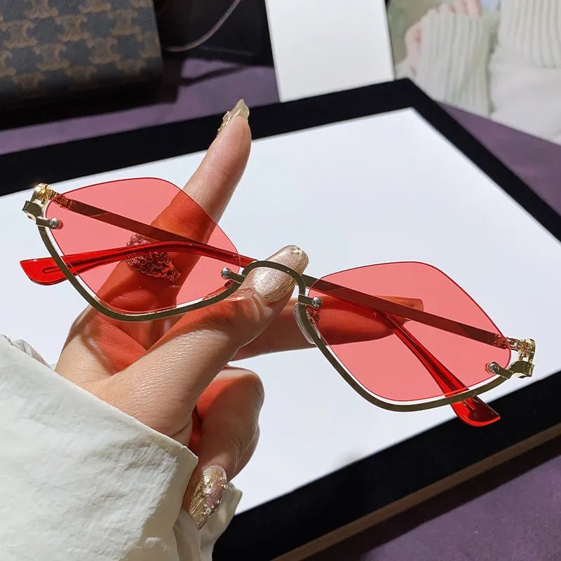 Cat Eye Sunglasses with Gold Metal Frame – travel - inspired by Aroundtheworldinarush
