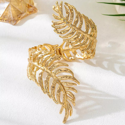 18K Gold - Plated Alloy Leaf Bracelet – travel - inspired by Aroundtheworldinarush