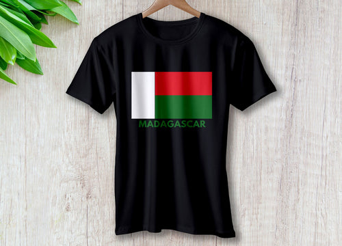Madagascar – travel - inspired Clothing by Aroundtheworldinarush