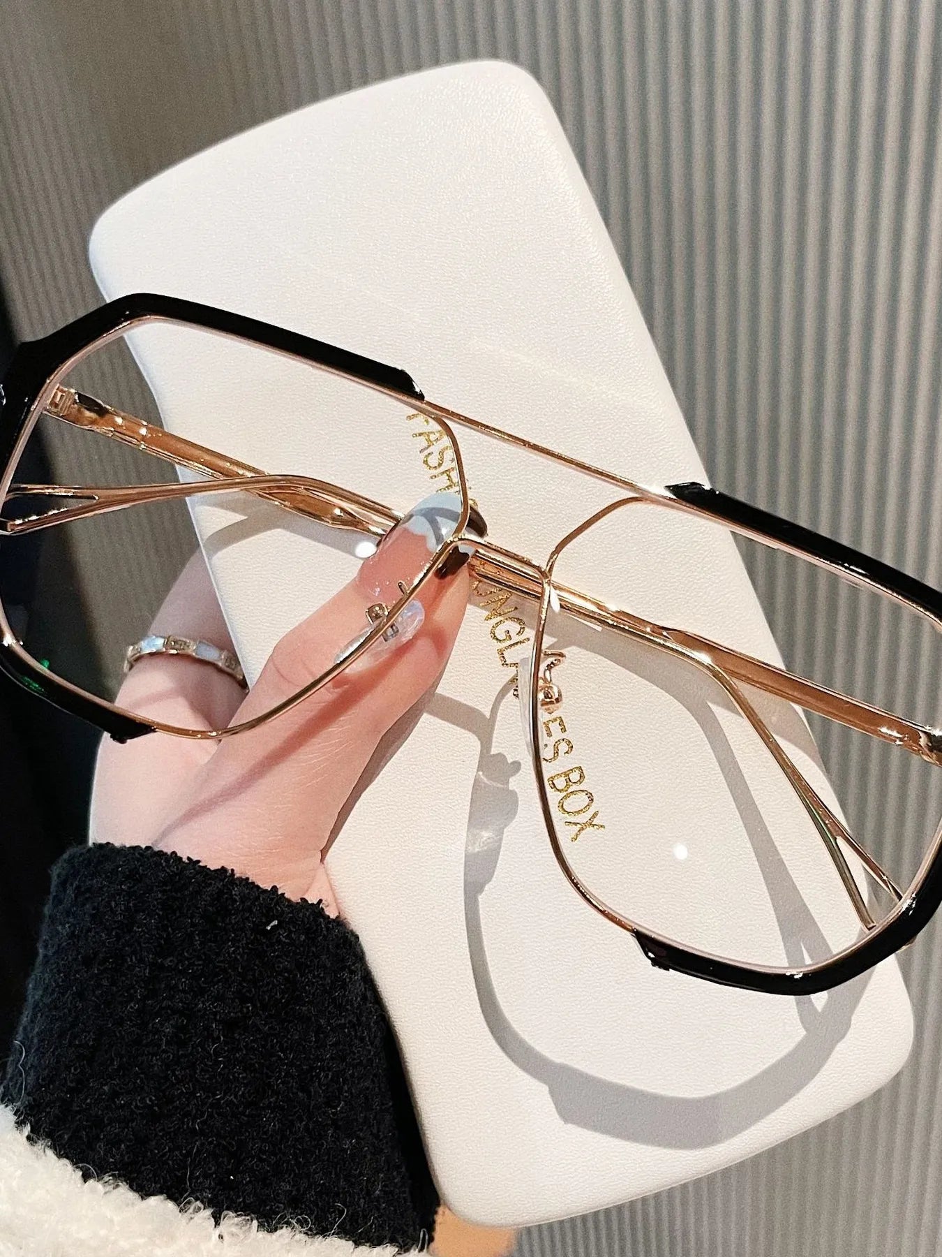 UV Protection Oversized Sunglasses – travel - inspired by Aroundtheworldinarush